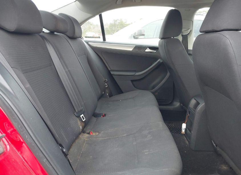 Photo 8 of 2015 Volkswagen Jetta 1.8T SE (VIN 3VWD17AJ5FM251033)