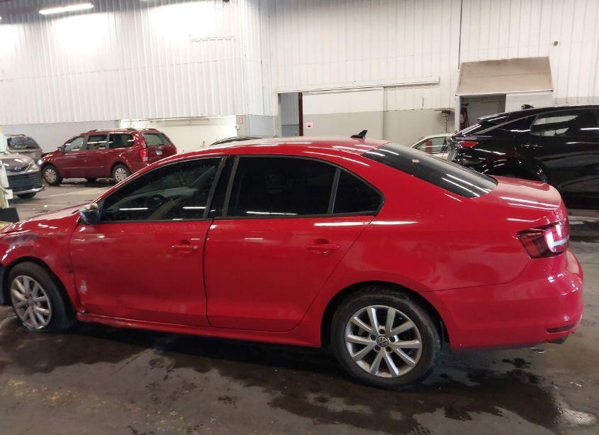 Photo 14 of 2015 Volkswagen Jetta 1.8T SE (VIN 3VWD17AJ5FM251212)