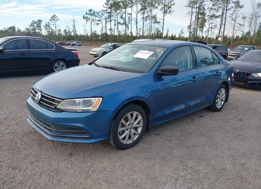 Photo 2 of 2015 Volkswagen Jetta 1.8T SE (VIN 3VWD17AJ5FM268950)