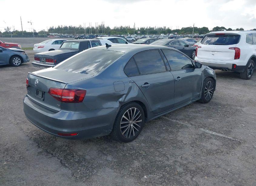Photo 4 of 2016 Volkswagen Jetta 1.8T SPORT (VIN 3VWD17AJ5GM254919)
