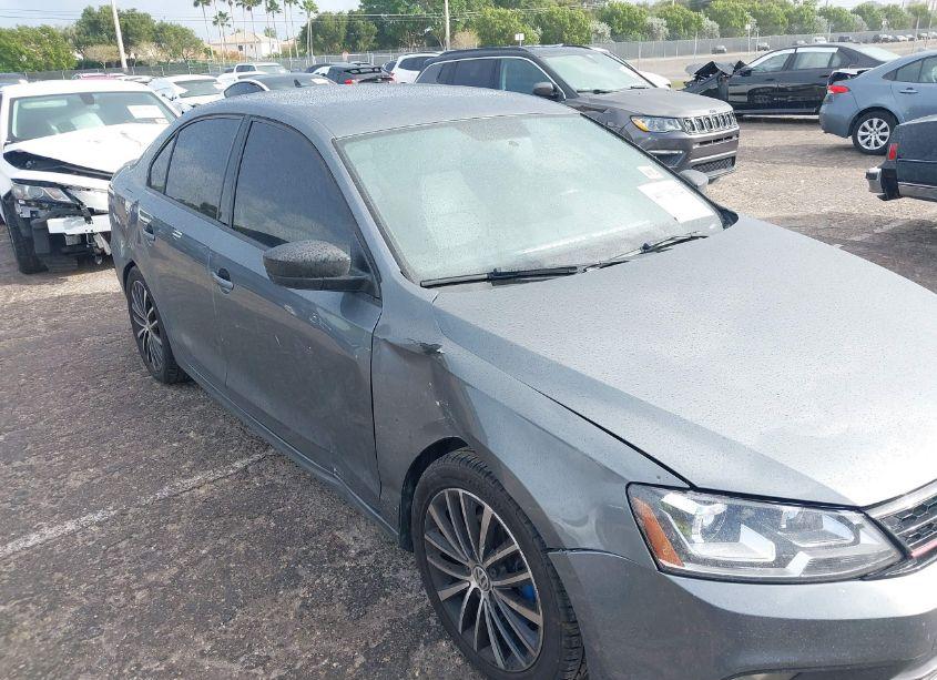 Photo 6 of 2016 Volkswagen Jetta 1.8T SPORT (VIN 3VWD17AJ5GM254919)