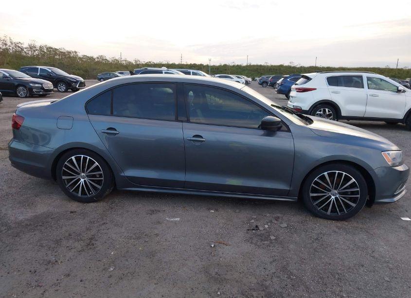 Photo 12 of 2016 Volkswagen Jetta 1.8T SPORT (VIN 3VWD17AJ5GM302600)