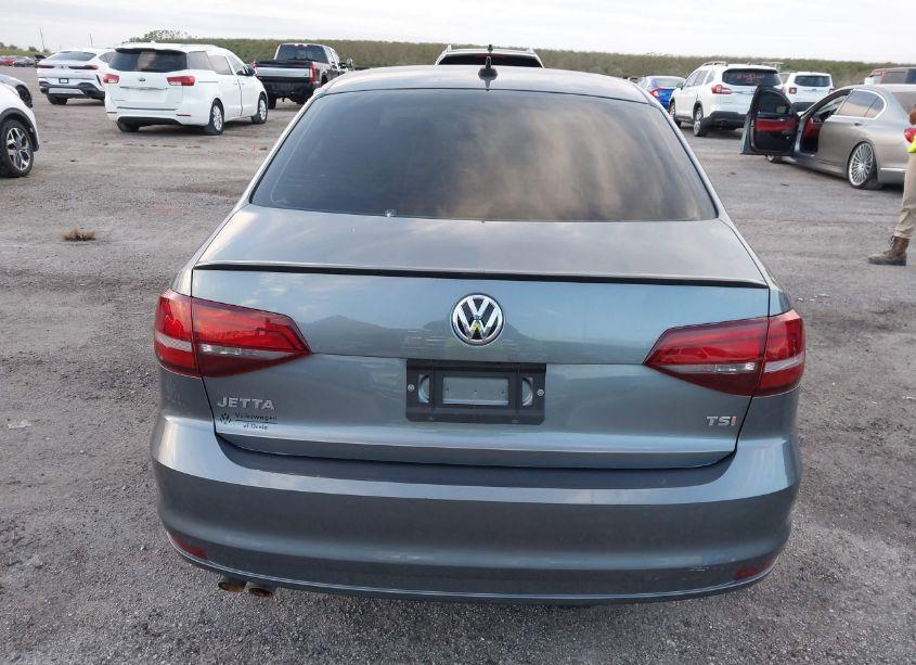 Photo 15 of 2016 Volkswagen Jetta 1.8T SPORT (VIN 3VWD17AJ5GM302600)