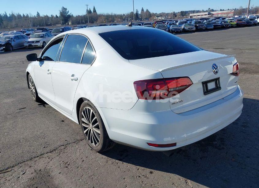 Photo 3 of 2016 Volkswagen Jetta 1.8T SPORT (VIN 3VWD17AJ5GM302841)
