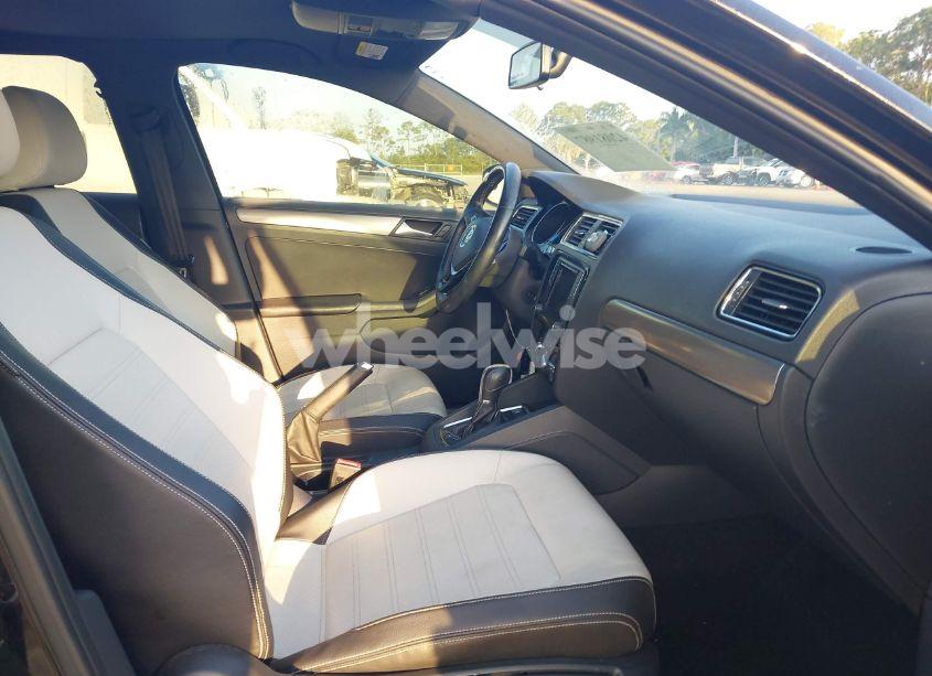 Photo 5 of 2016 Volkswagen Jetta 1.8T SPORT (VIN 3VWD17AJ5GM335337)