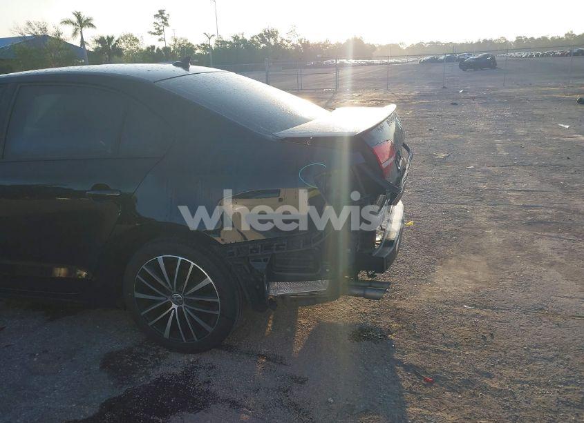 Photo 6 of 2016 Volkswagen Jetta 1.8T SPORT (VIN 3VWD17AJ5GM335337)