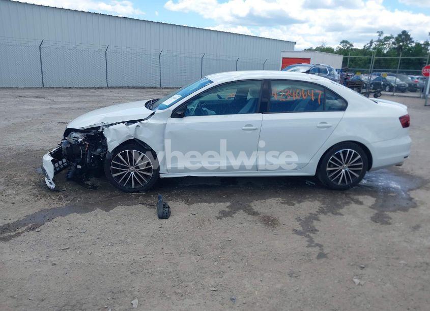 Photo 15 of 2016 Volkswagen Jetta 1.8T SPORT (VIN 3VWD17AJ5GM342014)