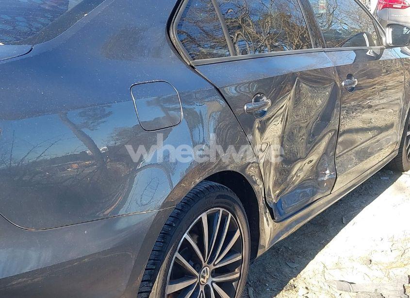 Photo 6 of 2016 Volkswagen Jetta 1.8T SPORT (VIN 3VWD17AJ5GM401031)