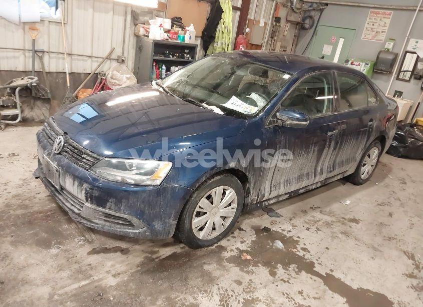 Photo 2 of 2014 Volkswagen Jetta 1.8T SE (VIN 3VWD17AJ6EM220906)