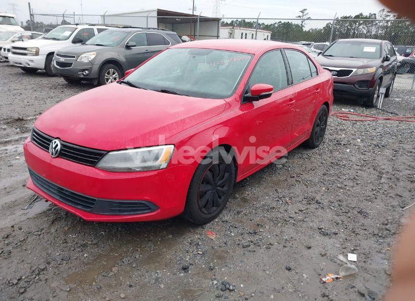 Photo 2 of 2014 Volkswagen Jetta 1.8T SE (VIN 3VWD17AJ6EM238855)