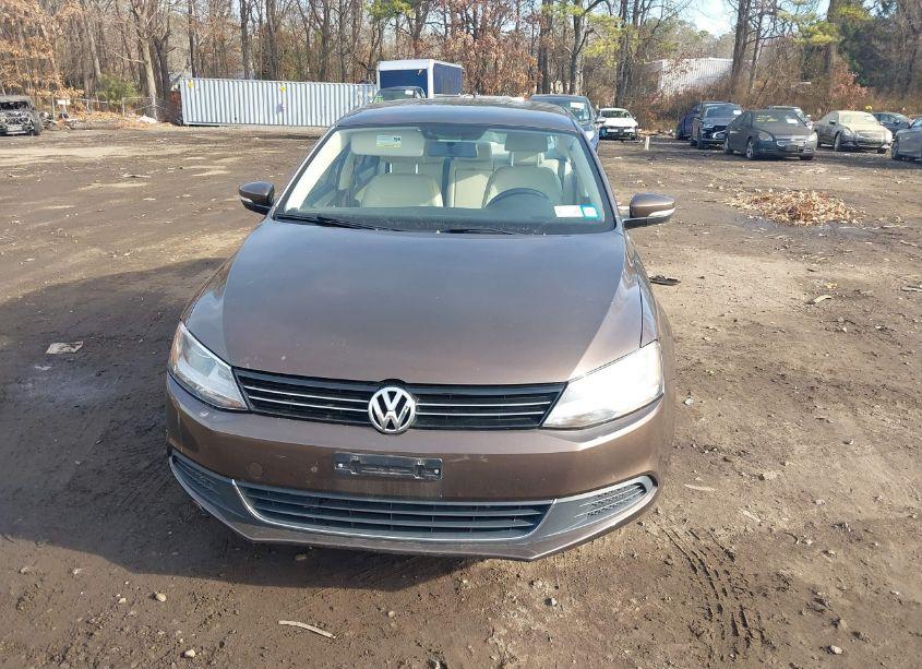 Photo 6 of 2014 Volkswagen Jetta 1.8T SE (VIN 3VWD17AJ6EM304630)