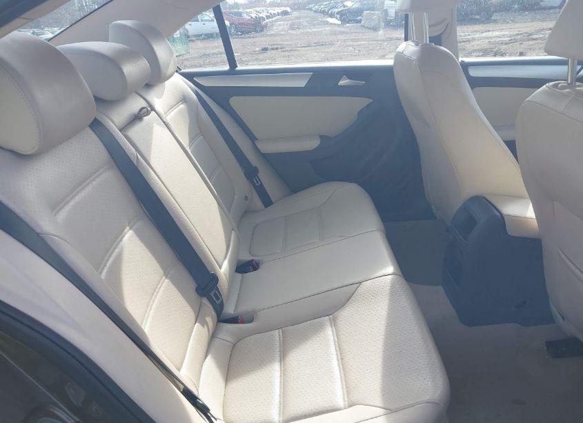 Photo 8 of 2014 Volkswagen Jetta 1.8T SE (VIN 3VWD17AJ6EM304630)