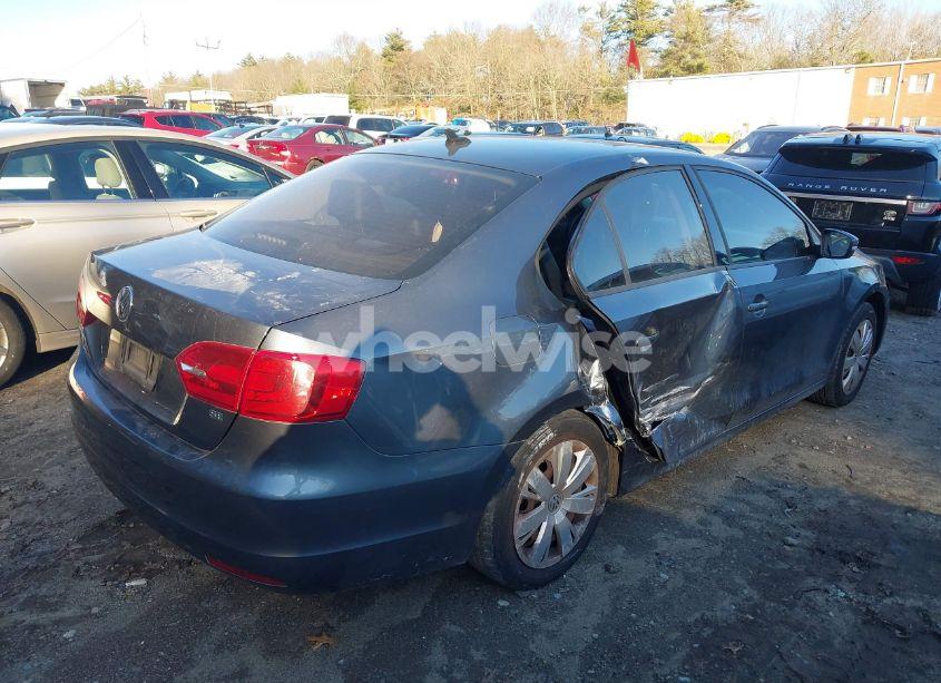 Photo 4 of 2014 Volkswagen Jetta 1.8T SE (VIN 3VWD17AJ6EM306149)