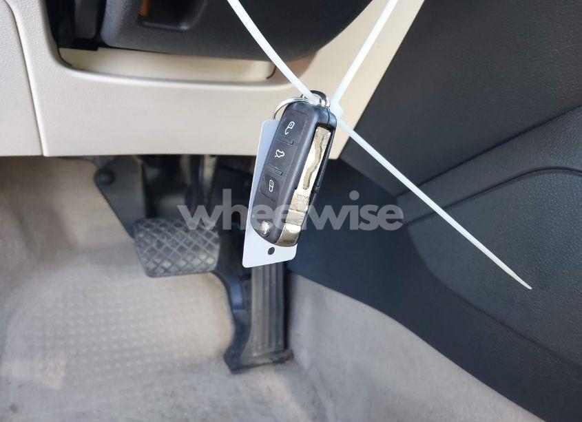 Photo 11 of 2014 Volkswagen Jetta 1.8T SE (VIN 3VWD17AJ6EM390540)