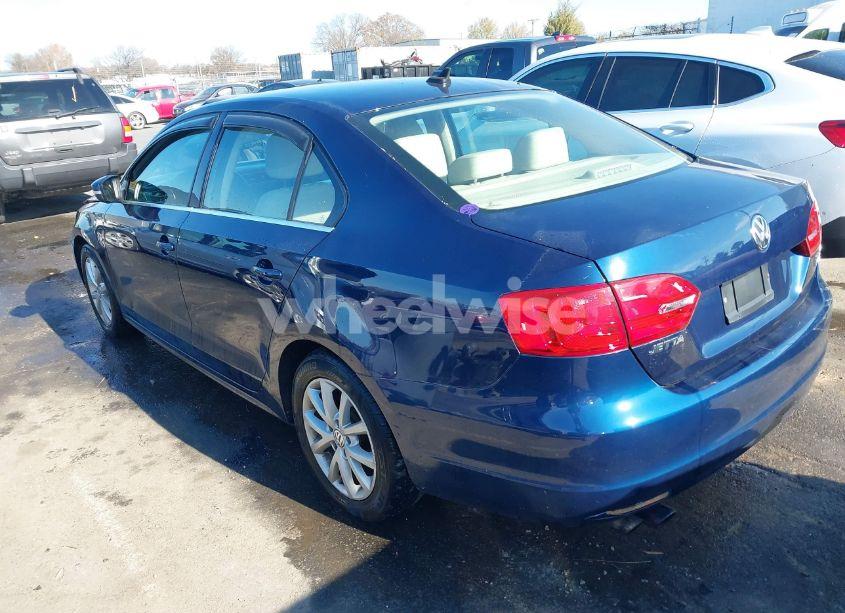 Photo 3 of 2014 Volkswagen Jetta 1.8T SE (VIN 3VWD17AJ6EM390540)