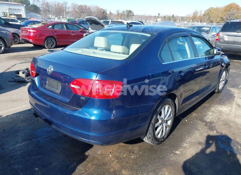 Photo 4 of 2014 Volkswagen Jetta 1.8T SE (VIN 3VWD17AJ6EM390540)