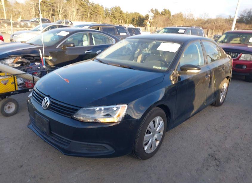 Photo 2 of 2014 Volkswagen Jetta 1.8T SE (VIN 3VWD17AJ6EM393163)