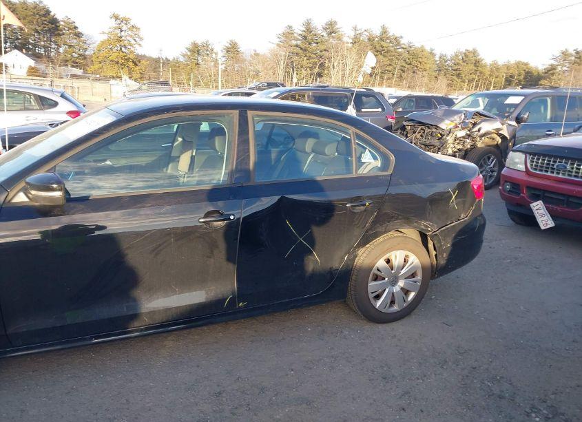 Photo 6 of 2014 Volkswagen Jetta 1.8T SE (VIN 3VWD17AJ6EM393163)