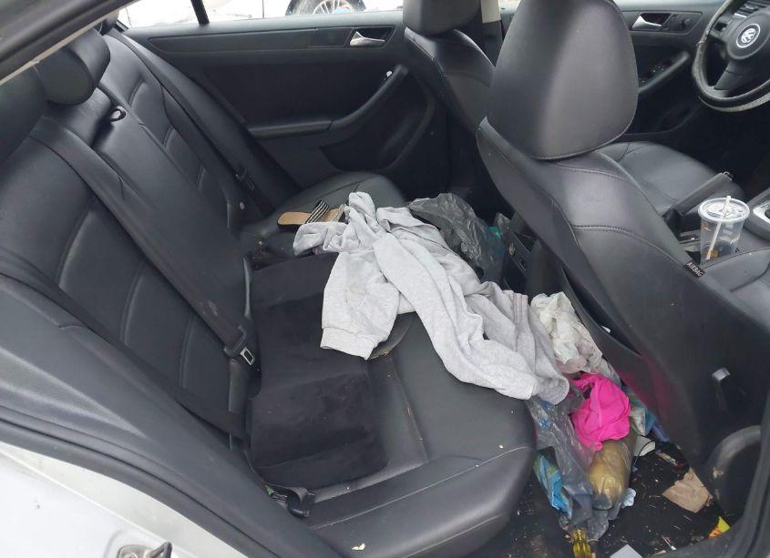 Photo 8 of 2014 Volkswagen Jetta 1.8T SE (VIN 3VWD17AJ6EM418241)