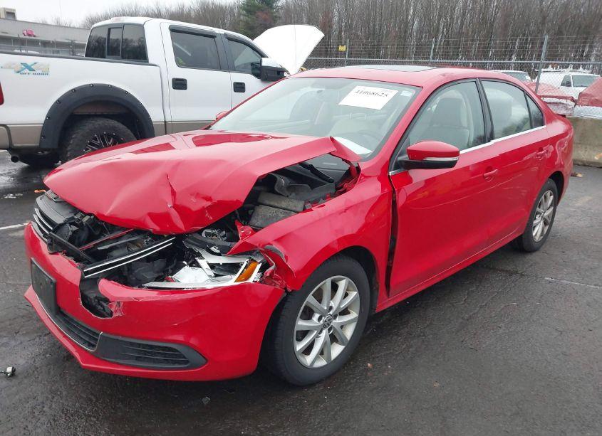 Photo 2 of 2014 Volkswagen Jetta 1.8T SE (VIN 3VWD17AJ6EM420698)