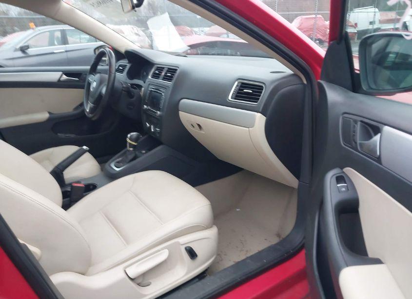 Photo 5 of 2014 Volkswagen Jetta 1.8T SE (VIN 3VWD17AJ6EM420698)