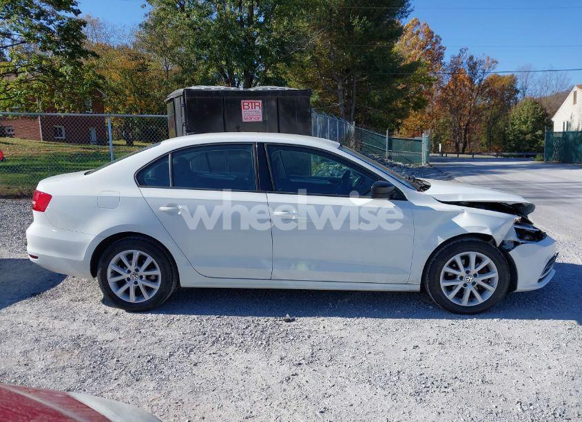 Photo 14 of 2015 Volkswagen Jetta 1.8T SE (VIN 3VWD17AJ6FM266382)