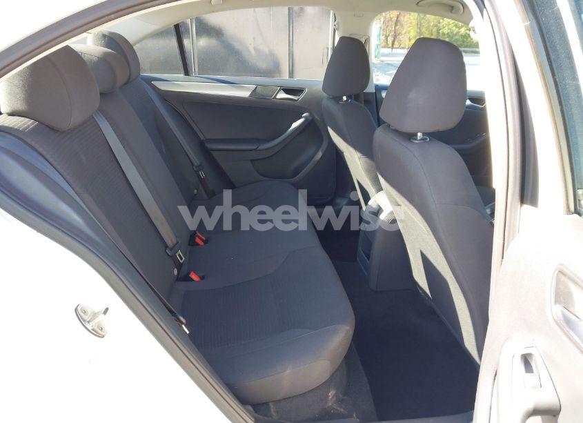 Photo 8 of 2015 Volkswagen Jetta 1.8T SE (VIN 3VWD17AJ6FM266382)