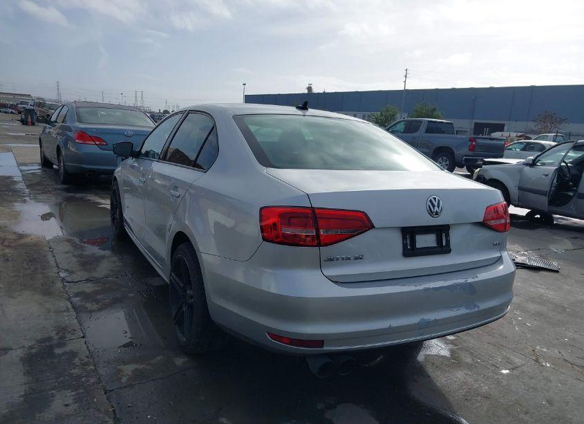 Photo 3 of 2015 Volkswagen Jetta 1.8T SE (VIN 3VWD17AJ6FM283621)
