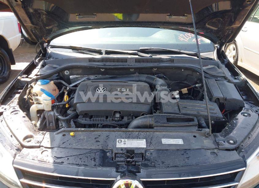 Photo 10 of 2015 Volkswagen Jetta 1.8T SE (VIN 3VWD17AJ6FM285921)