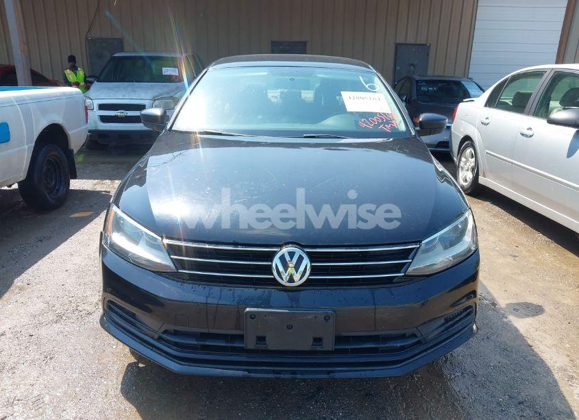 Photo 6 of 2015 Volkswagen Jetta 1.8T SE (VIN 3VWD17AJ6FM285921)