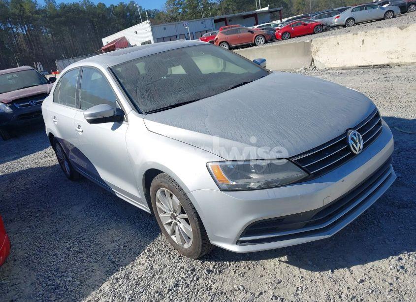 2015 Volkswagen Jetta 1.8T SE (VIN 3VWD17AJ6FM291749) main photo