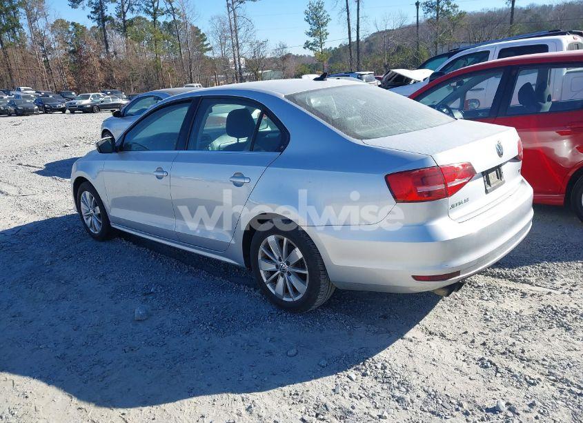 Photo 3 of 2015 Volkswagen Jetta 1.8T SE (VIN 3VWD17AJ6FM291749)
