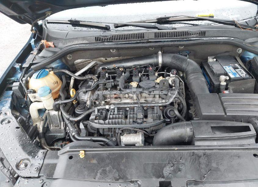 Photo 10 of 2015 Volkswagen Jetta 1.8T SE (VIN 3VWD17AJ6FM296174)