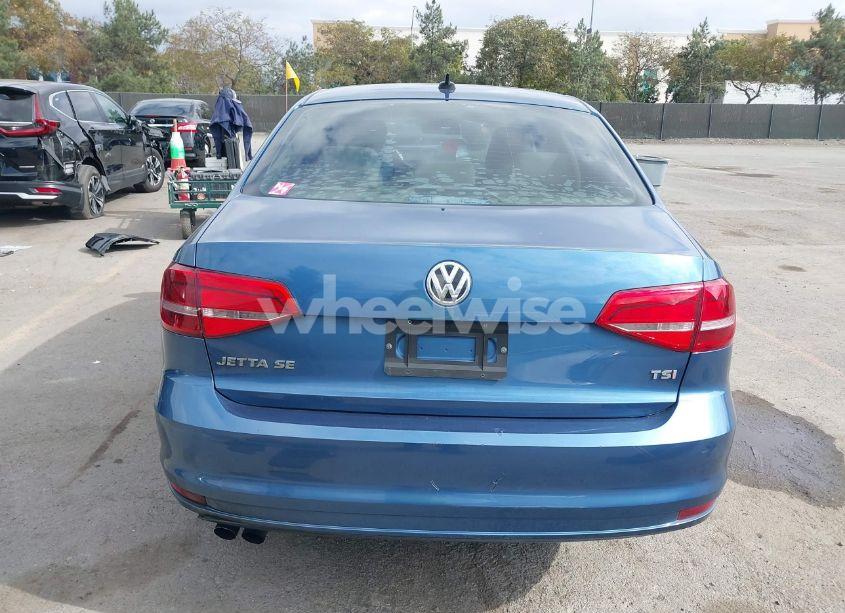 Photo 17 of 2015 Volkswagen Jetta 1.8T SE (VIN 3VWD17AJ6FM303530)