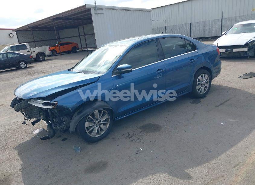 Photo 2 of 2015 Volkswagen Jetta 1.8T SE (VIN 3VWD17AJ6FM303530)