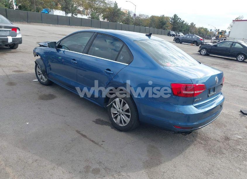 Photo 3 of 2015 Volkswagen Jetta 1.8T SE (VIN 3VWD17AJ6FM303530)