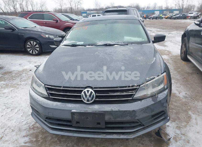 Photo 12 of 2015 Volkswagen Jetta 1.8T SE (VIN 3VWD17AJ6FM319596)