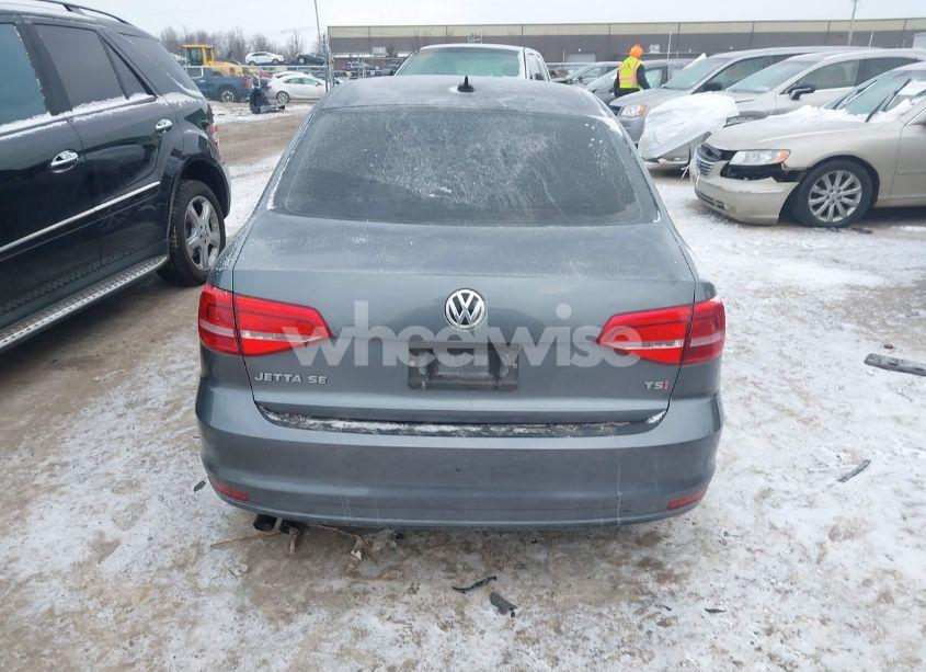 Photo 16 of 2015 Volkswagen Jetta 1.8T SE (VIN 3VWD17AJ6FM319596)