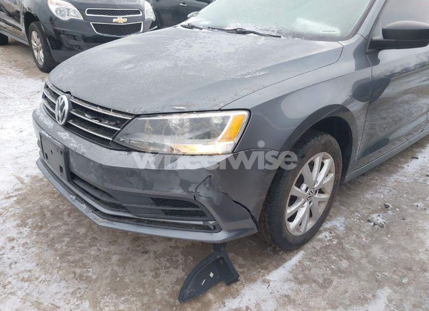 Photo 6 of 2015 Volkswagen Jetta 1.8T SE (VIN 3VWD17AJ6FM319596)