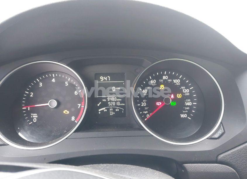 Photo 7 of 2015 Volkswagen Jetta 1.8T SE (VIN 3VWD17AJ6FM319596)