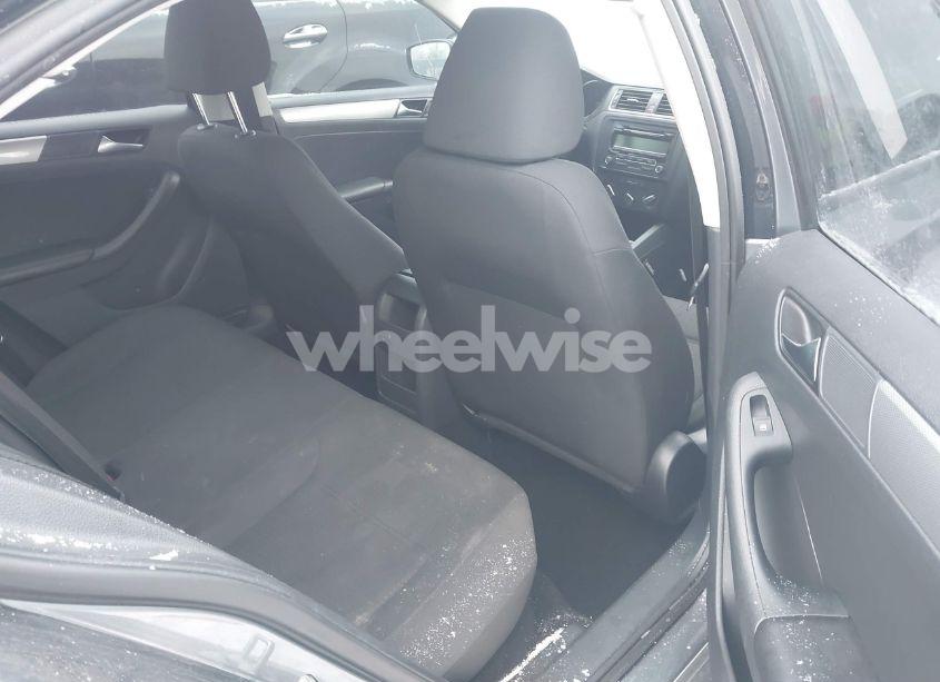 Photo 8 of 2015 Volkswagen Jetta 1.8T SE (VIN 3VWD17AJ6FM319596)