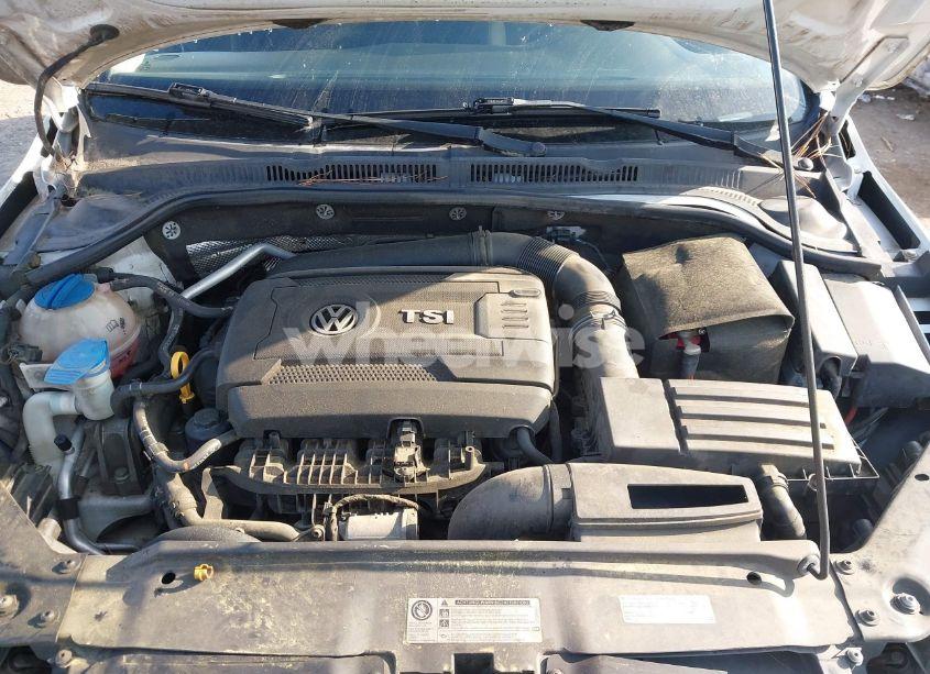 Photo 10 of 2015 Volkswagen Jetta 1.8T SE (VIN 3VWD17AJ6FM321669)