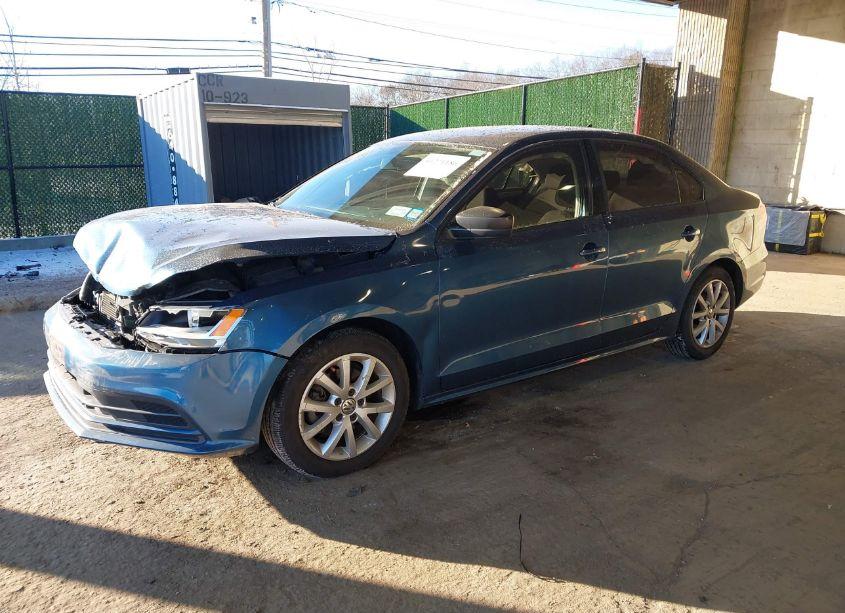 Photo 2 of 2015 Volkswagen Jetta 1.8T SE (VIN 3VWD17AJ6FM342313)