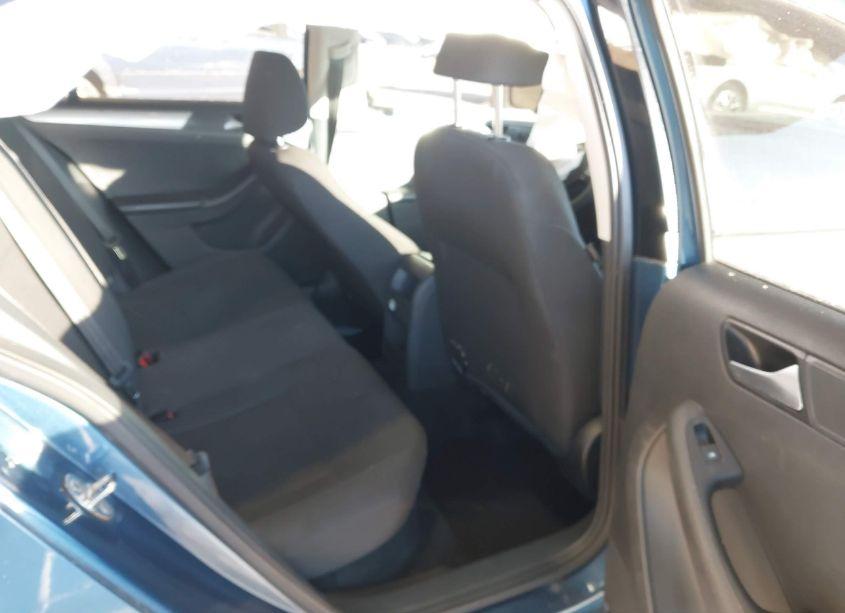 Photo 8 of 2015 Volkswagen Jetta 1.8T SE (VIN 3VWD17AJ6FM342313)