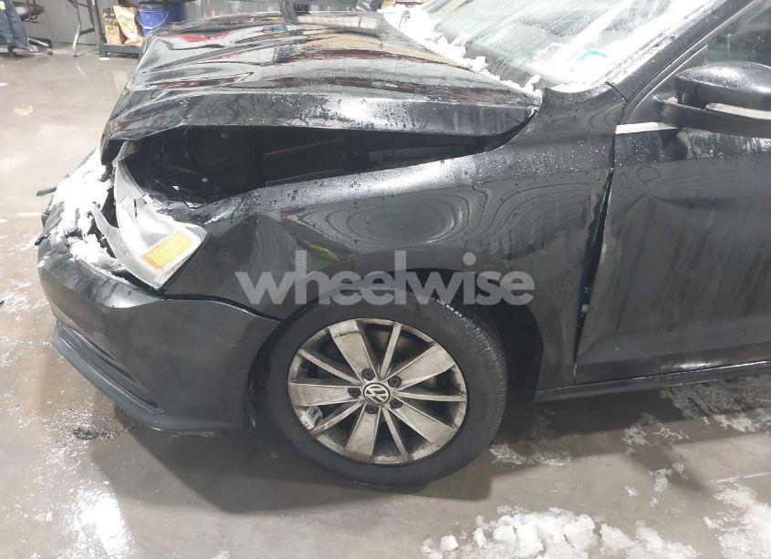 Photo 13 of 2015 Volkswagen Jetta 1.8T SE (VIN 3VWD17AJ6FM403899)