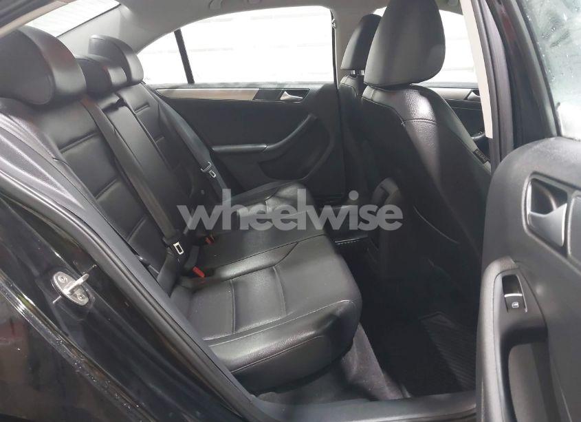 Photo 8 of 2015 Volkswagen Jetta 1.8T SE (VIN 3VWD17AJ6FM403899)