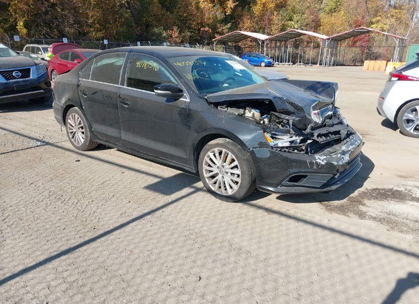 2015 Volkswagen Jetta 1.8T SE (VIN 3VWD17AJ6FM414613) main photo