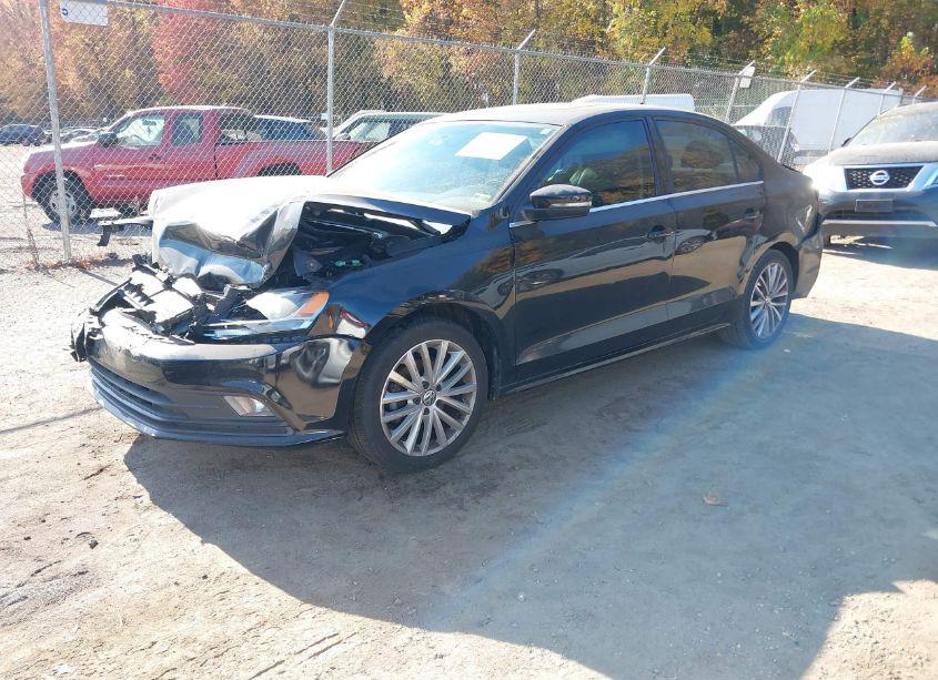 Photo 2 of 2015 Volkswagen Jetta 1.8T SE (VIN 3VWD17AJ6FM414613)