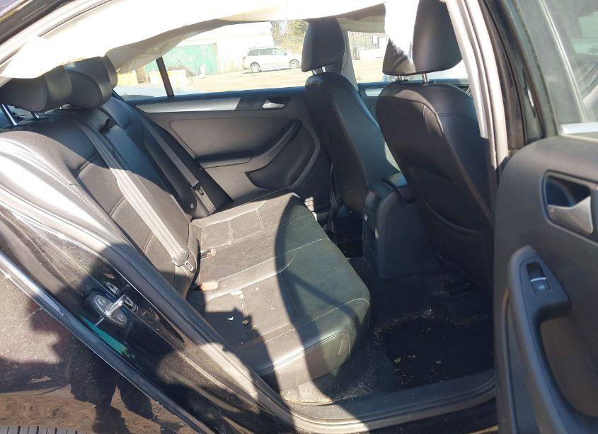 Photo 8 of 2015 Volkswagen Jetta 1.8T SE (VIN 3VWD17AJ6FM414613)