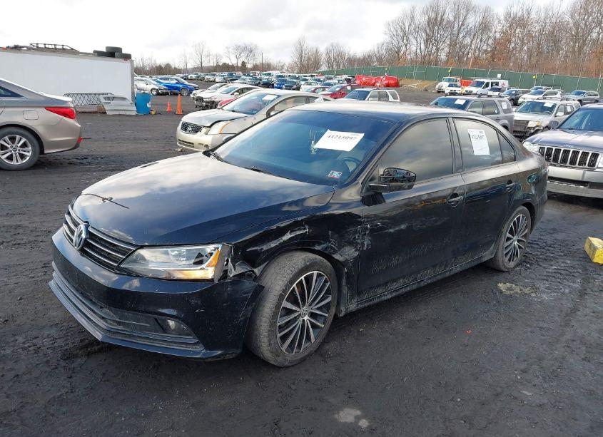 Photo 2 of 2016 Volkswagen Jetta 1.8T SPORT (VIN 3VWD17AJ6GM222206)